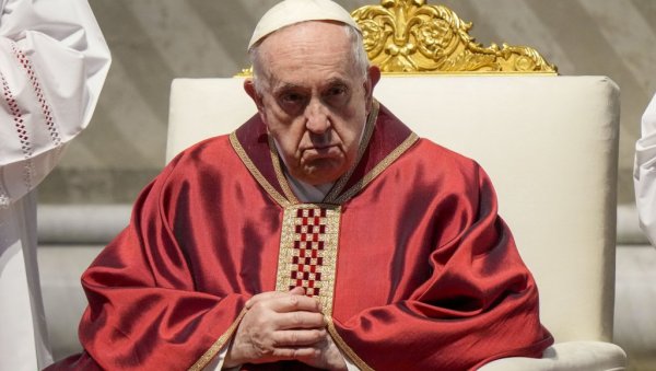 СУОЧАВАМ СЕ СА ОПТУЖБАМА ЗА РАСКОЛ: Папин надбискуп шокирао изјавом