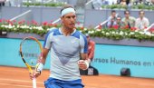 NADAL LAKO SA AMERIKANCEM: Izner nije imao šta da traži na rimskoj šljaci!