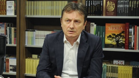 ĆUTI REKTOR, ĆUTI I DEKANKA Glišić o napadu na studente koji žele da uče