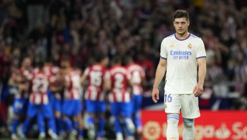 EVO ZAŠTO JOVIĆ NIJE DOBIO ŠANSU, NITI ĆE: Florentino Perez iznenadio odgovorom, ni za Holanda nema mesta u Realu EVO ZAŠTO JOVIĆ NIJE DOBIO ŠANSU, NITI ĆE: Florentino Perez iznenadio odgovorom, ni za Holanda nema mesta u Realu