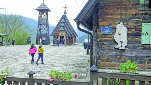 KUSTENDORF OTVARA FILM ZLATO ILI BLATO FEJA LONGA: Filmski velikani sa studentima