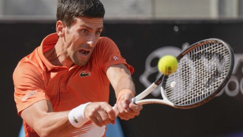 PUBLIKA ŽELI TRI STVARI: Novak Đoković i prva reakcija posle bravura u Rimu PUBLIKA ŽELI TRI STVARI: Novak Đoković i prva reakcija posle bravura u Rimu