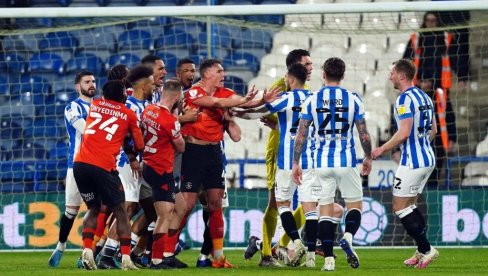 KVOTE PADALICE: Kladionice pomažu i ovog petka