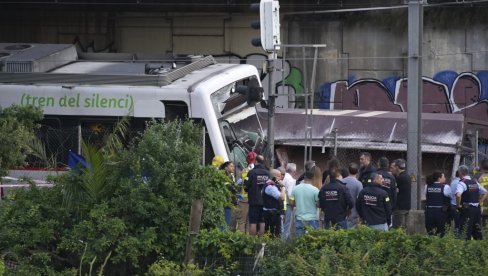 TEŠKA NESREĆA U ŠPANIJI: Sudarila se dva voza, preko 80 ljudi povređeno (FOTO)