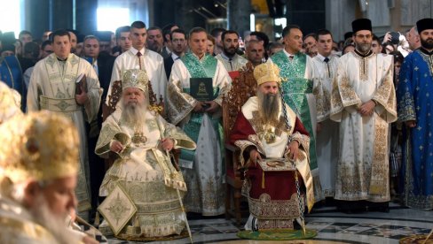 ВЕЛИКИ ДАН И БОЖЈЕ ЧУДО Храм Светог Саве пун верника на литургији помирења са македонском црквом (ФОТО) ВЕЛИКИ ДАН И БОЖЈЕ ЧУДО Храм Светог Саве пун верника на литургији помирења са македонском црквом (ФОТО)