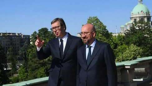 ЗАЈЕДНИЧКИ СМО НАПРАВИЛИ БЕЗБРОЈ ВЕЛИКИХ КОРАКА: Председник Вучић након састанка са Шарлом Мишелом (ФОТО) ЗАЈЕДНИЧКИ СМО НАПРАВИЛИ БЕЗБРОЈ ВЕЛИКИХ КОРАКА: Председник Вучић након састанка са Шарлом Мишелом (ФОТО)