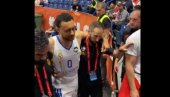 IZRAZ LICA SVE GOVORI: Za bivšeg košarkaša Partizana F4 je završen?! (VIDEO) IZRAZ LICA SVE GOVORI: Za bivšeg košarkaša Partizana F4 je završen?! (VIDEO)