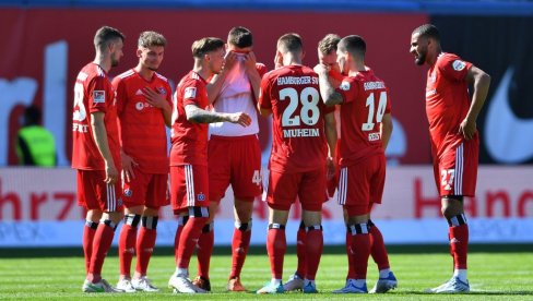LJUBIČASTI BEZ ŠANSI: Vreme je da se HSV vrati u Bundesligu