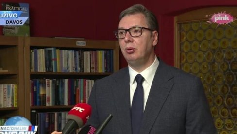 VUČIĆ IZ DAVOSA: Jedina tema Ukrajina i sve što se tamo zbiva - Srbija nema suštinskih problema sa hranom VUČIĆ IZ DAVOSA: Jedina tema Ukrajina i sve što se tamo zbiva - Srbija nema suštinskih problema sa hranom