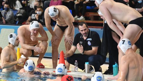 MAJSTORICA ODLUČUJE ŠAMPIONA: Vaterpolisti Novog Beograda tesno do pobede protiv ekipe Radničkog