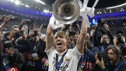 MODRIĆ ZABRINUO ČELNIKE REALA: Ipak, sve se dobro završilo po fudbalera MODRIĆ ZABRINUO ČELNIKE REALA: Ipak, sve se dobro završilo po fudbalera