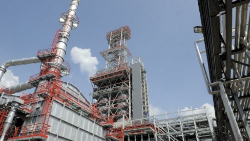 54 ДАНА НИ КАП НАФТЕ НЕ СТИЖЕ У СРБИЈУ: Грађани нису осетили никакве проблеме