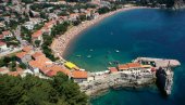 OD RATA POBEGLI NA MORE: Crnogorski turistički radnici puni očekivanja, broj posetilaca udvostručen u odnosu na lani