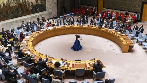 МОСКВА ЗАТРАЖИЛА СЕДНИЦУ САВЕТА БЕЗБЕДНОСТИ УН О УКРАЈИНИ: Желе за изазову директан сукоб Русије и НАТО МОСКВА ЗАТРАЖИЛА СЕДНИЦУ САВЕТА БЕЗБЕДНОСТИ УН О УКРАЈИНИ: Желе за изазову директан сукоб Русије и НАТО