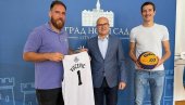 GRADONAČELNIK VUČEVIĆ PRIMIO NOVOSADSKE BASKETAŠE: Učinili ste me ponosnim i radosnim (FOTO)