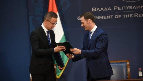 POTPISAN BITAN UGOVOR SA MAĐARIMA: Srbija će moći tokom zime da skladišti gas u Mađarskoj POTPISAN BITAN UGOVOR SA MAĐARIMA: Srbija će moći tokom zime da skladišti gas u Mađarskoj