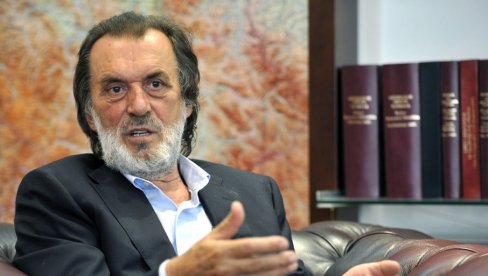 VUK DRAŠKOVIĆ NA MORU: Bio sa ženom u Crnoj Gori, žalio se da mu je dosadno i voda hladna VUK DRAŠKOVIĆ NA MORU: Bio sa ženom u Crnoj Gori, žalio se da mu je dosadno i voda hladna