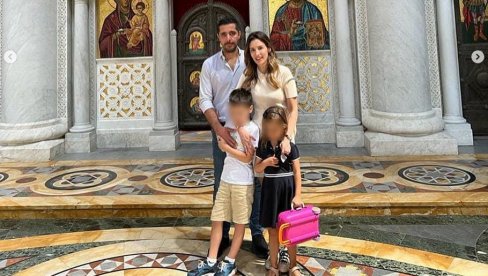 NA OPLENCU: Tomislav Momirović sa porodicom obišao Crkvu Svetog Đorđa
