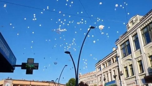 BELI BALONI ZA OGNJENA, NIKOLU, IVANA I LUKU: Beograd i Čačak se opraštaju od mladića tragično stradalih u saobraćajnoj nesreći BELI BALONI ZA OGNJENA, NIKOLU, IVANA I LUKU: Beograd i Čačak se opraštaju od mladića tragično stradalih u saobraćajnoj nesreći