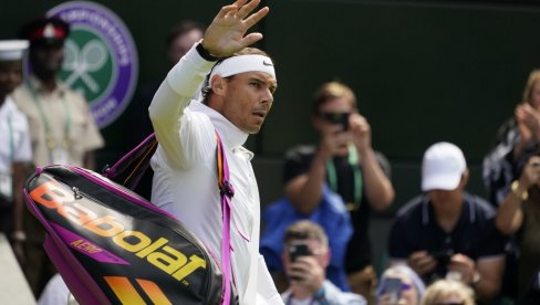POTRES NA VIMBLDONU: Rafael Nadal dočekao užasnu vest, pukao mu mišić POTRES NA VIMBLDONU: Rafael Nadal dočekao užasnu vest, pukao mu mišić