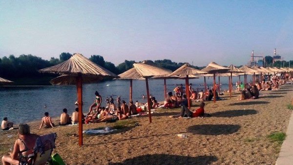 РЕЗУЛТАТИ АНАЛИЗЕ: Вода на плажи Топољар исправна за купање