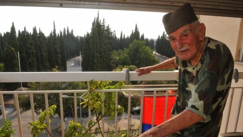 TRI GODINE BEZ ČUVARA ZEJTINLIKA Deda Đorđe bez jednog simbola srpskog seljaka nikada iz kuće nije izašao
