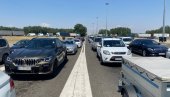 VAŽNO ZA SVE KOJI DANAS KREĆU NA PUT: Automobili čekaju tri sata na ovom graničnom prelazu