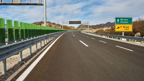 VOZAČE ĆE PRATITI SA PELEVOG BRIJEGA: Sve je spremno za otvaranje prve deonice auto-puta od Smokovca do Mateševa duge oko 41 km VOZAČE ĆE PRATITI SA PELEVOG BRIJEGA: Sve je spremno za otvaranje prve deonice auto-puta od Smokovca do Mateševa duge oko 41 km