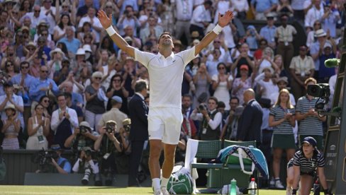 A KAD JE PROŠLA PONOĆ... Novak Đoković se sa Vimbldona moli za Kosovo i Metohiju! A KAD JE PROŠLA PONOĆ... Novak Đoković se sa Vimbldona moli za Kosovo i Metohiju!