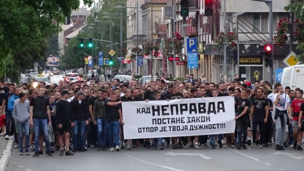 НАГРАЂЕН ЗА УБИСТВО ДАМЈАНА ДРАГОЈЛОВИЋА? Протест у Ваљеву, грађани огорчени смањењем казне убици на 11 година