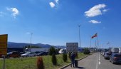 IZBACIO ŽENU IZ AUTOMOBILA DOK SU SE VRAĆALI SA  ODMORA : Državljanin Srbije ostavio povređenu suprugu na auto-putu u Severnoj Makedoniji