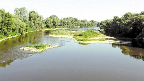 ВОДОСТАЈИ РЕКА БЛИЗУ МИНИМУМА: Хидролози упозоравају на све драматичнију ситуацију на већини речних токова у нашој земљи