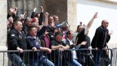 LOGORAŠI U JASENOVCU IGRALI I PEVALI: Deo hrvatske javnosti i dalje sramno umanjuje broj žrtava zloglasnog logora