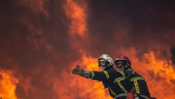 ТРАГЕДИЈА У АМЕРИЦИ: Ватрогасац током гашења пожара открио да му је погинула породица