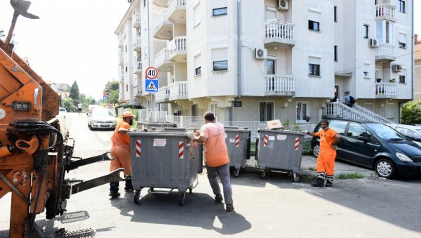 ПОТЕЖУ И  ПИШТОЉЕ НА РАДНИКЕ ЧИСТОЋЕ: Запослени у Јавном градском комуналном предузећу под великим притиском