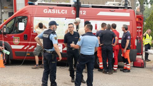 BUKNUO POŽAR U PORODIČNOJ KUĆI: Vatra potpuno uništila veći deo domaćinstva