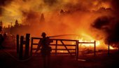 ПАКАО НА ЗЕМЉИ: Калифорнија се бори са незапамћеном ватреном стихијом, два тела нађена су у угљенисаном возилу (ВИДЕО)