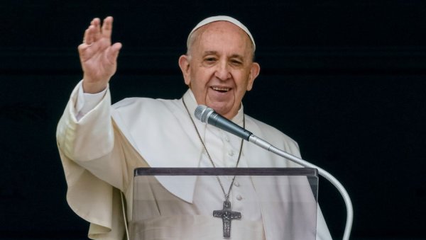 РУСИЈА ЈЕ БРОЈ ЈЕДАН НА ЊЕГОВОЈ ЛИСТИ: Папа Фрања жели да помогне у успостављању веза Москве са Западом