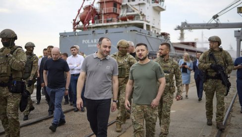LUKE UKRAJINSKE, ALI ŽITO ZAPADNO: Uz posredstvo UN i Turske, brodovi sa žitaricama kreću iz ukrajinskih luka ka svetu LUKE UKRAJINSKE, ALI ŽITO ZAPADNO: Uz posredstvo UN i Turske, brodovi sa žitaricama kreću iz ukrajinskih luka ka svetu