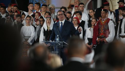 DA SVI ČUJU! Pročitajte ceo govor Vučića sa obeležavanja Dana sećanja na žrtve zločinačke akcije Oluja DA SVI ČUJU! Pročitajte ceo govor Vučića sa obeležavanja Dana sećanja na žrtve zločinačke akcije Oluja