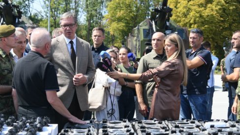 ISPUNIĆEMO ONO ŠTO JE REALNO: Vučić o protestima poljoprivrednika i šetnji protiv Europrajda (VIDEO) ISPUNIĆEMO ONO ŠTO JE REALNO: Vučić o protestima poljoprivrednika i šetnji protiv Europrajda (VIDEO)