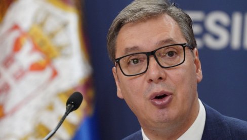 MENE SEVERINA NE ZANIMA, MENE ZANIMA SRPSKA TROBOJKA Vučić: Blokaderi žele predsenika koji bi klečao na kolenima MENE SEVERINA NE ZANIMA, MENE ZANIMA SRPSKA TROBOJKA Vučić: Blokaderi žele predsenika koji bi klečao na kolenima
