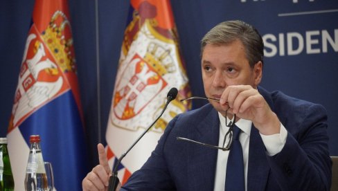 ZA PREDSEDNIKA NE POSTOJI NIŠTA BITNIJE TRENUTNO Vučić pomno prati situaciju u zavejanim opštinama u Srbiji