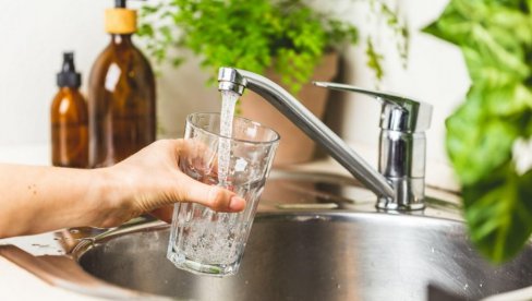 NA VRAČARU SUTRA SUVE ČESME: Potrošači, pripremite zalihe vode