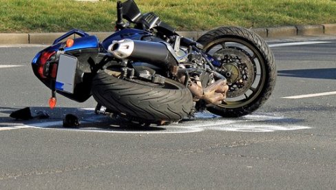TEŠKA SAOBRAĆAJKA U VRANJU: Mladić sleteo s motocikla i stradao
