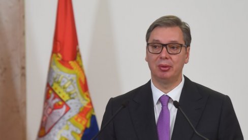 ХВАЛА НА БЕСПРЕКОРНОЈ И ЧАСНОЈ СЛУЖБИ: Вучић честитао припадницима Гарде Дан јединице