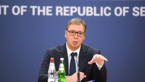 VUČIĆ O PRETNJAMA DŽELJALJA SVEČLJE: Mnogo je opasan i važan, samo neka nastavi u istom ritmu VUČIĆ O PRETNJAMA DŽELJALJA SVEČLJE: Mnogo je opasan i važan, samo neka nastavi u istom ritmu