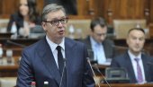 PREDSEDNIK VUČIĆ ODGOVORIO RISTIĆU: Jesi li muzičar ili tetki nosiš lek?