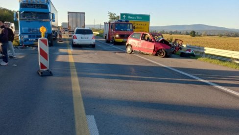 POVREĐENI U NESREĆI KOD ALEKSINCA: Stabilno, van životne opasnosti