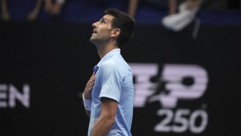 ĐOKOVIĆ SPREMAN ZA DRUGI MEČ U ASTANI: Novak i Van de Zandšulp igraju treći meč po redu ĐOKOVIĆ SPREMAN ZA DRUGI MEČ U ASTANI: Novak i Van de Zandšulp igraju treći meč po redu
